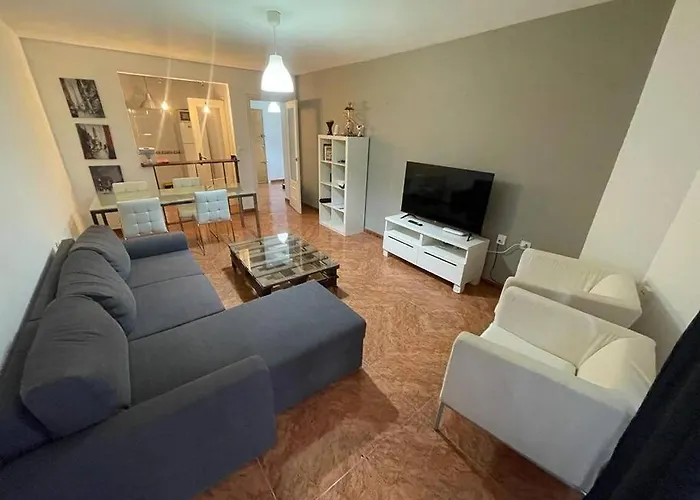 Lovely One Bedroom Flat- Excellent Location