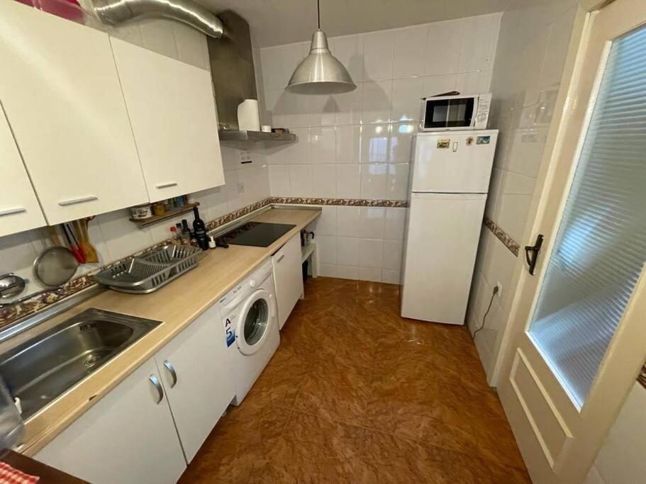 Lovely One Bedroom Flat- Excellent Location Pangsapuri Granada